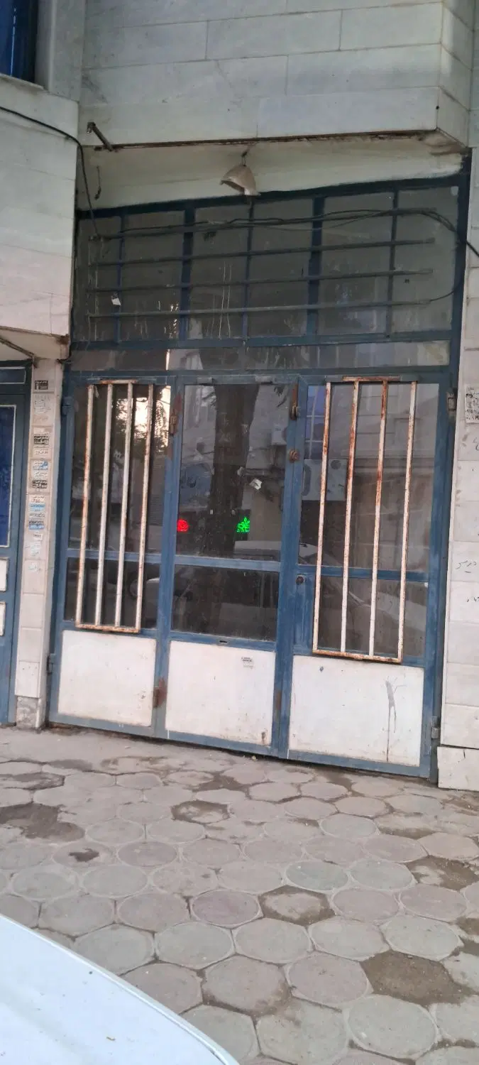 خرید مغازه  بین جماران ۲۸ و ۳۰