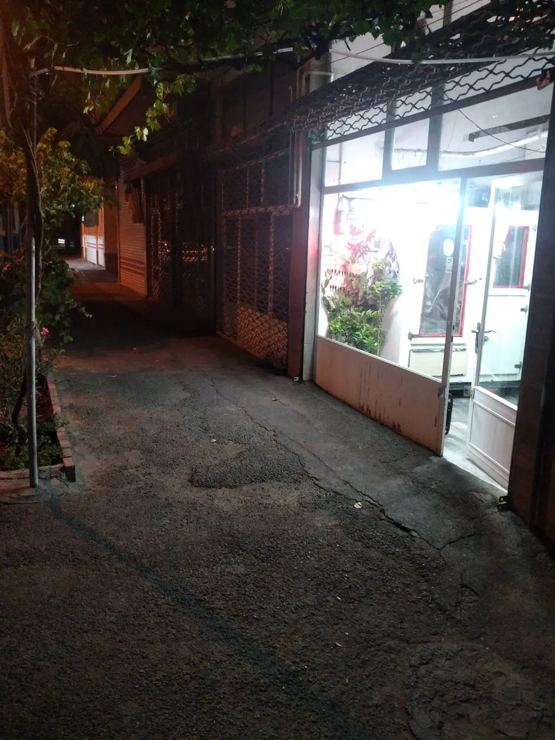 اجاره مغازه در شنب غازان ۲۴ متری شهریار