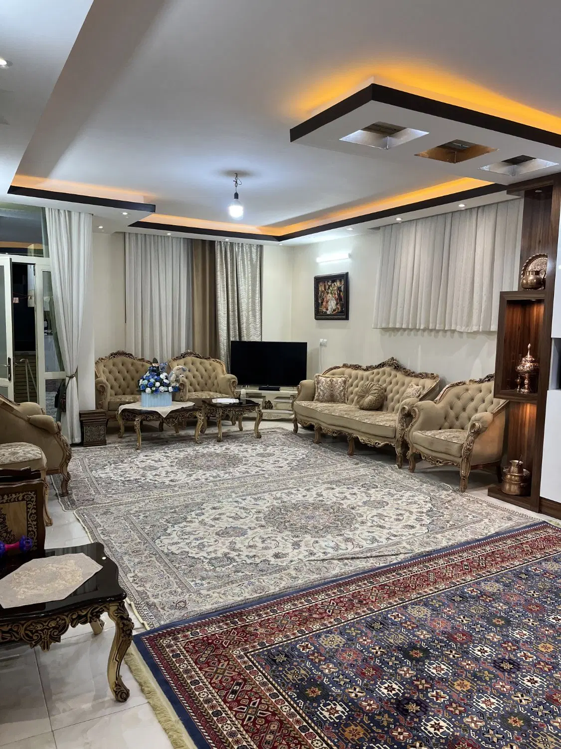 اپارتمان۸۳متری بلوار کشاورز فول بازسازی شده