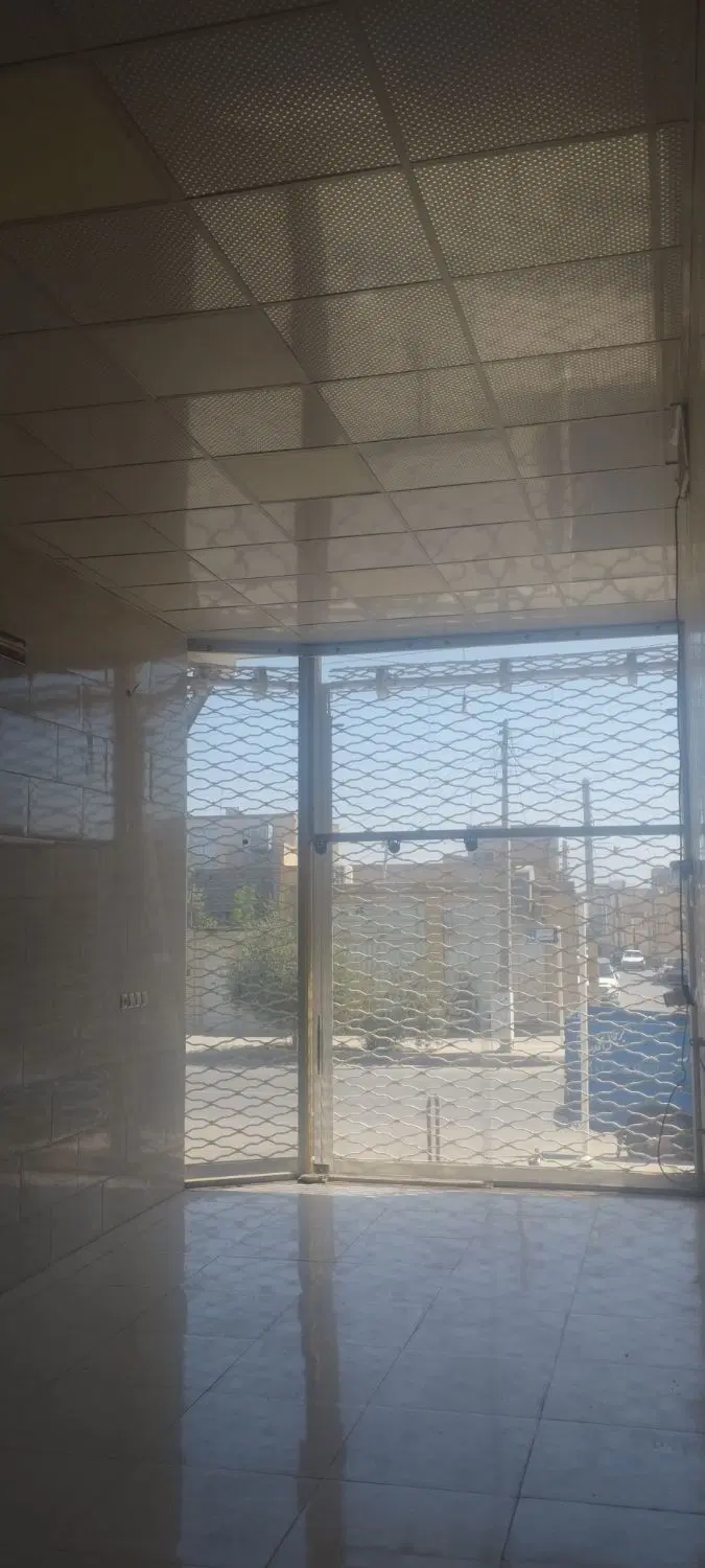 مغازه دونبش خ ایمان