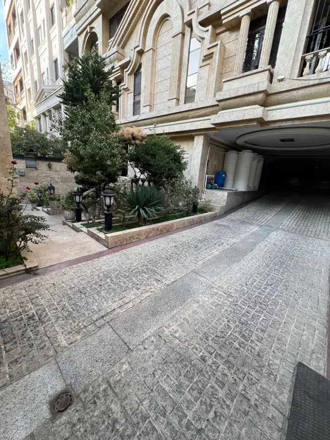 همخونه میپذیرم