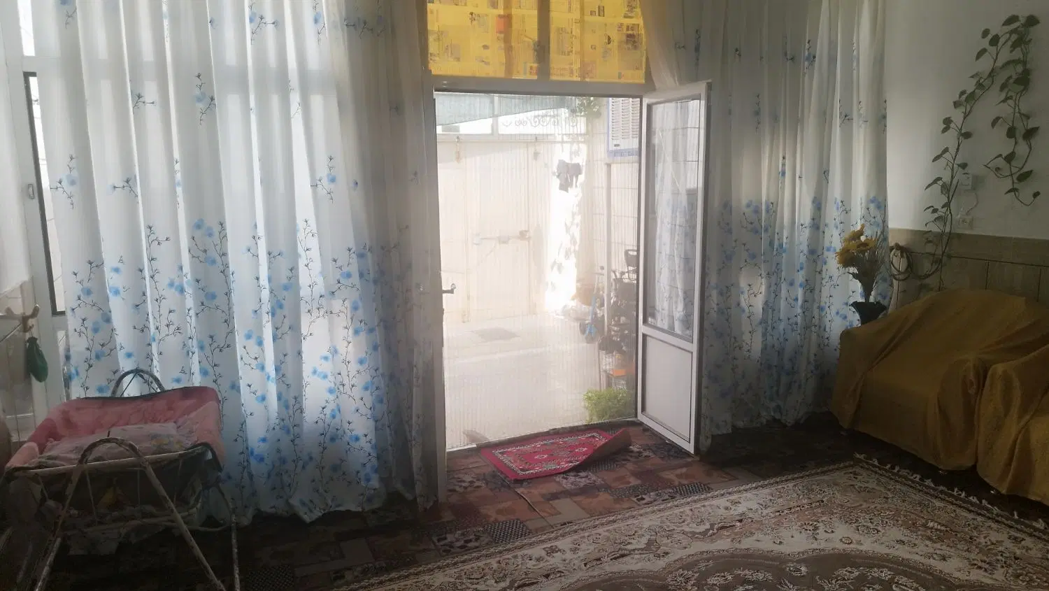 ملک فروشی