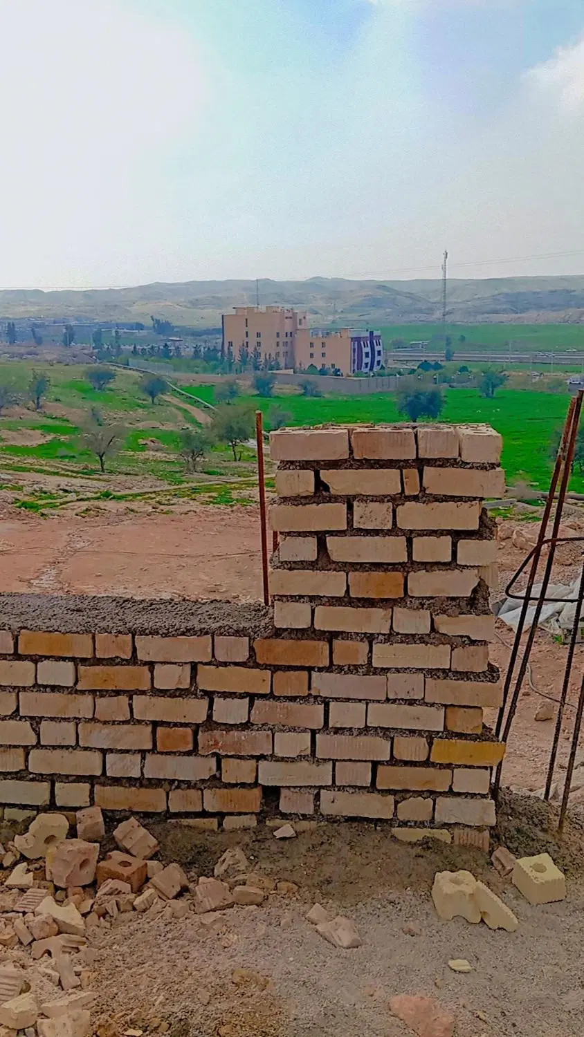 ویلایی نیمه ساز روبرو هتل