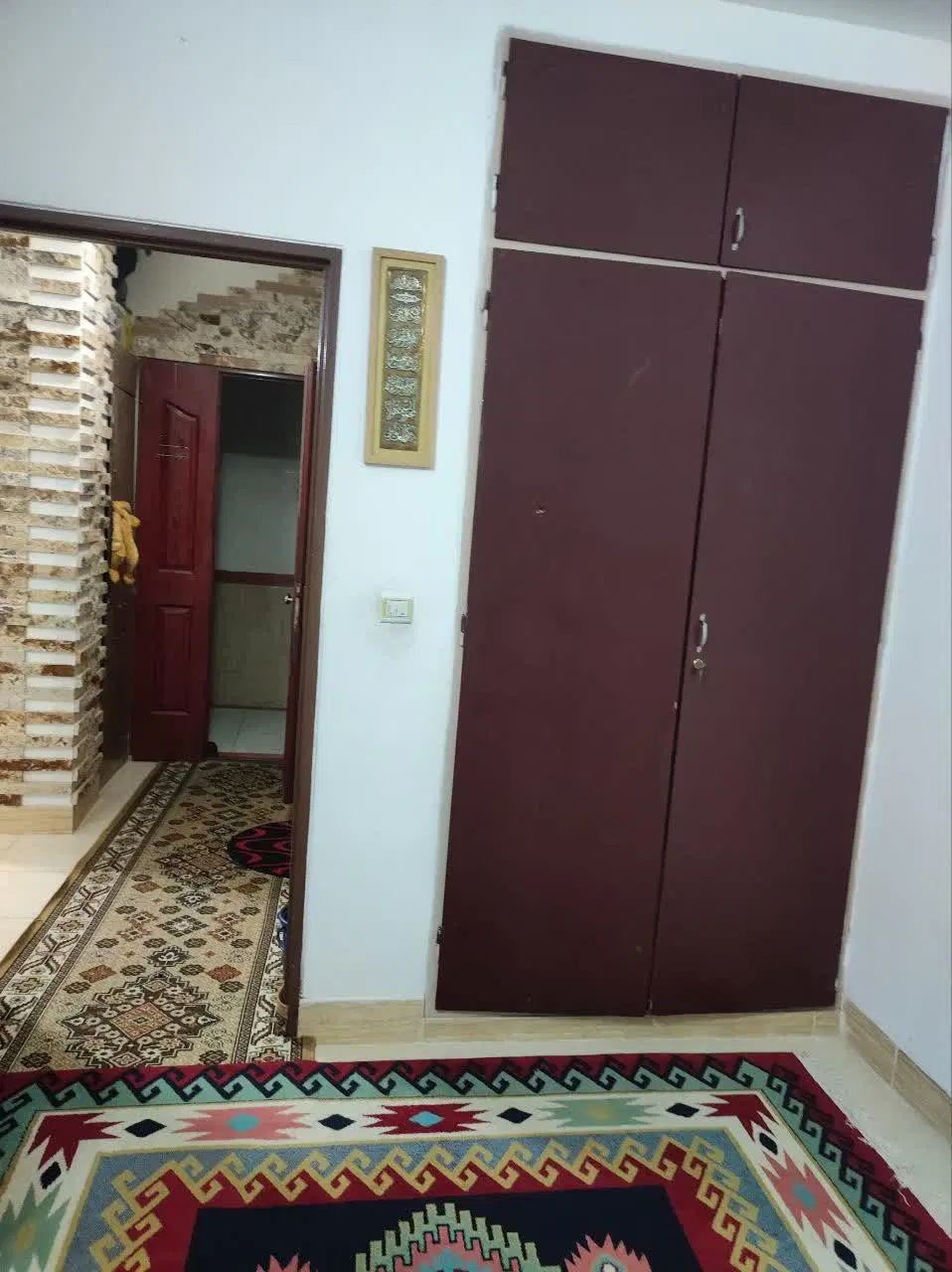 واحد دوخوابه، استقلال 1