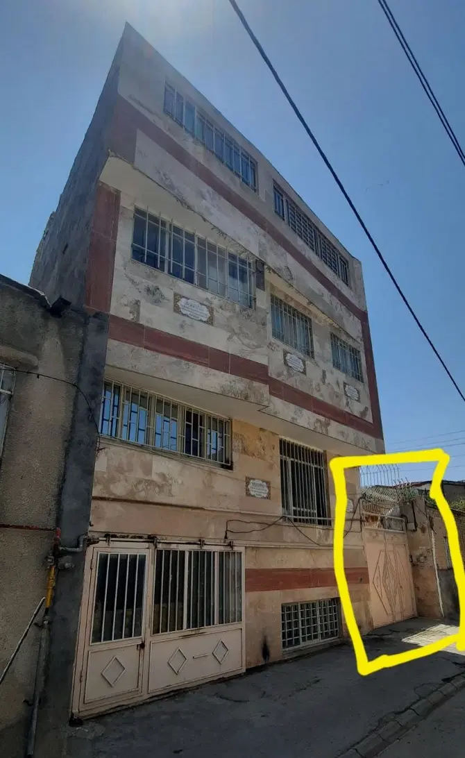 منزل ویلایی ۳ طبقه دربست