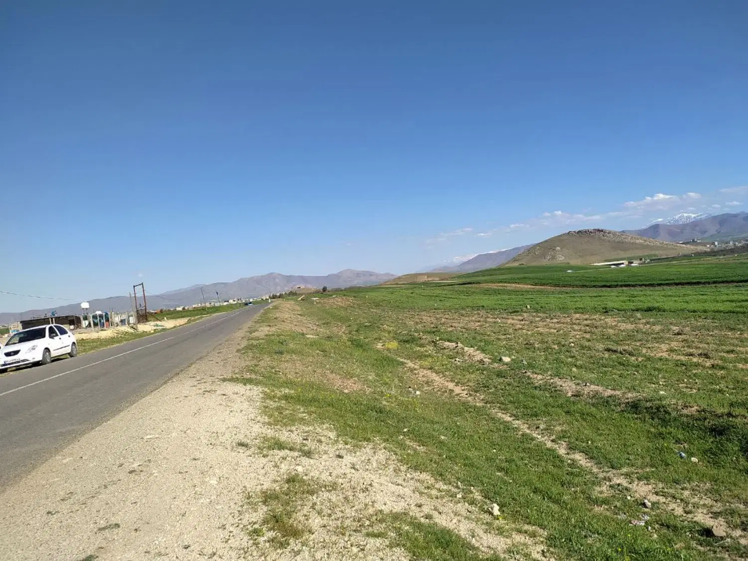 ۵۰۰ متر زمین کنار جاده