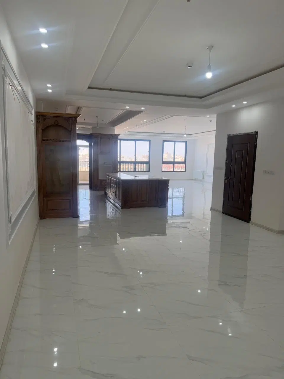 آپارتمان ۲۳۰ متری