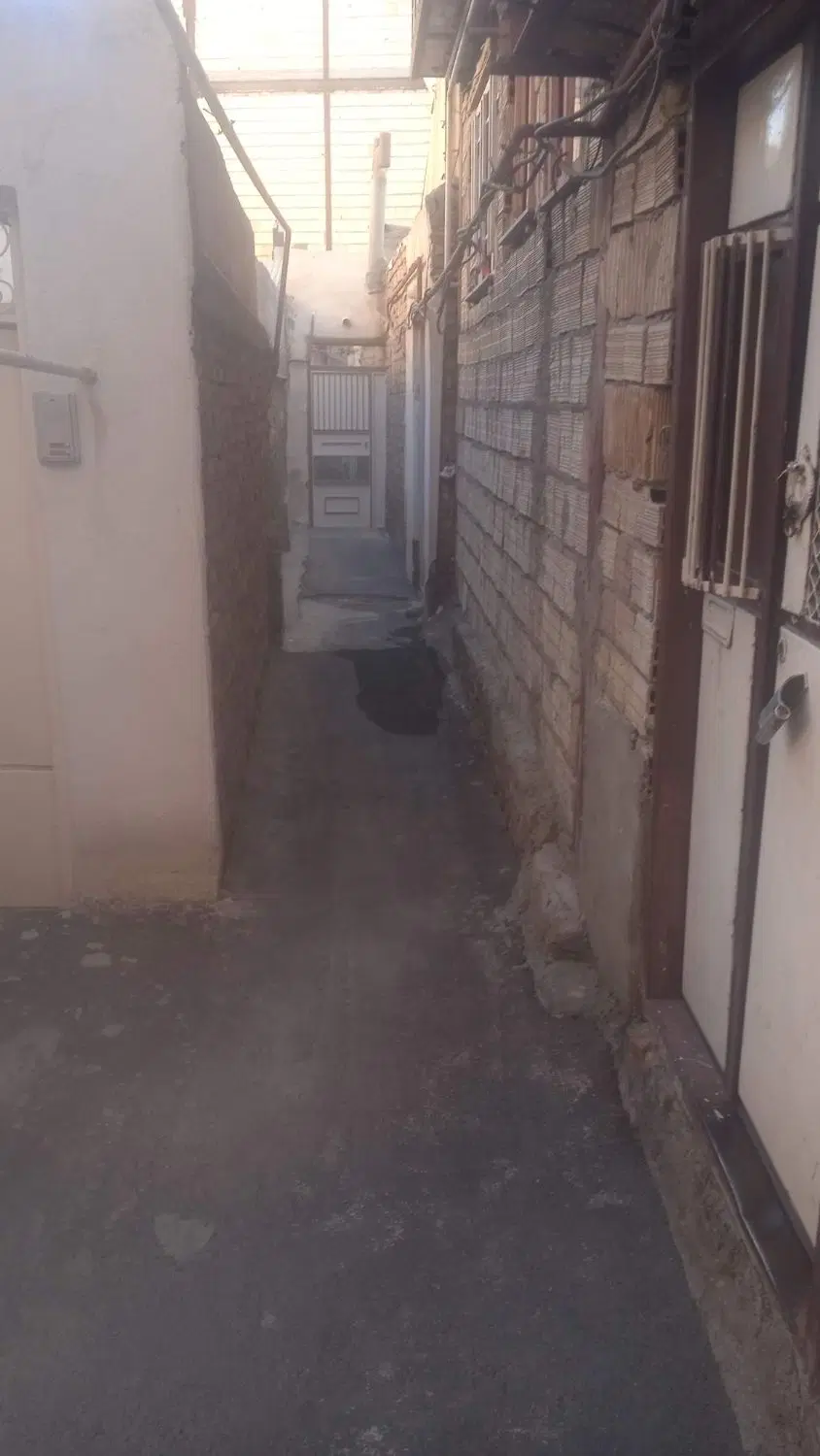 خانه حیاط دارـ۷۰مترـساخت۹۰ـدر ستارخان