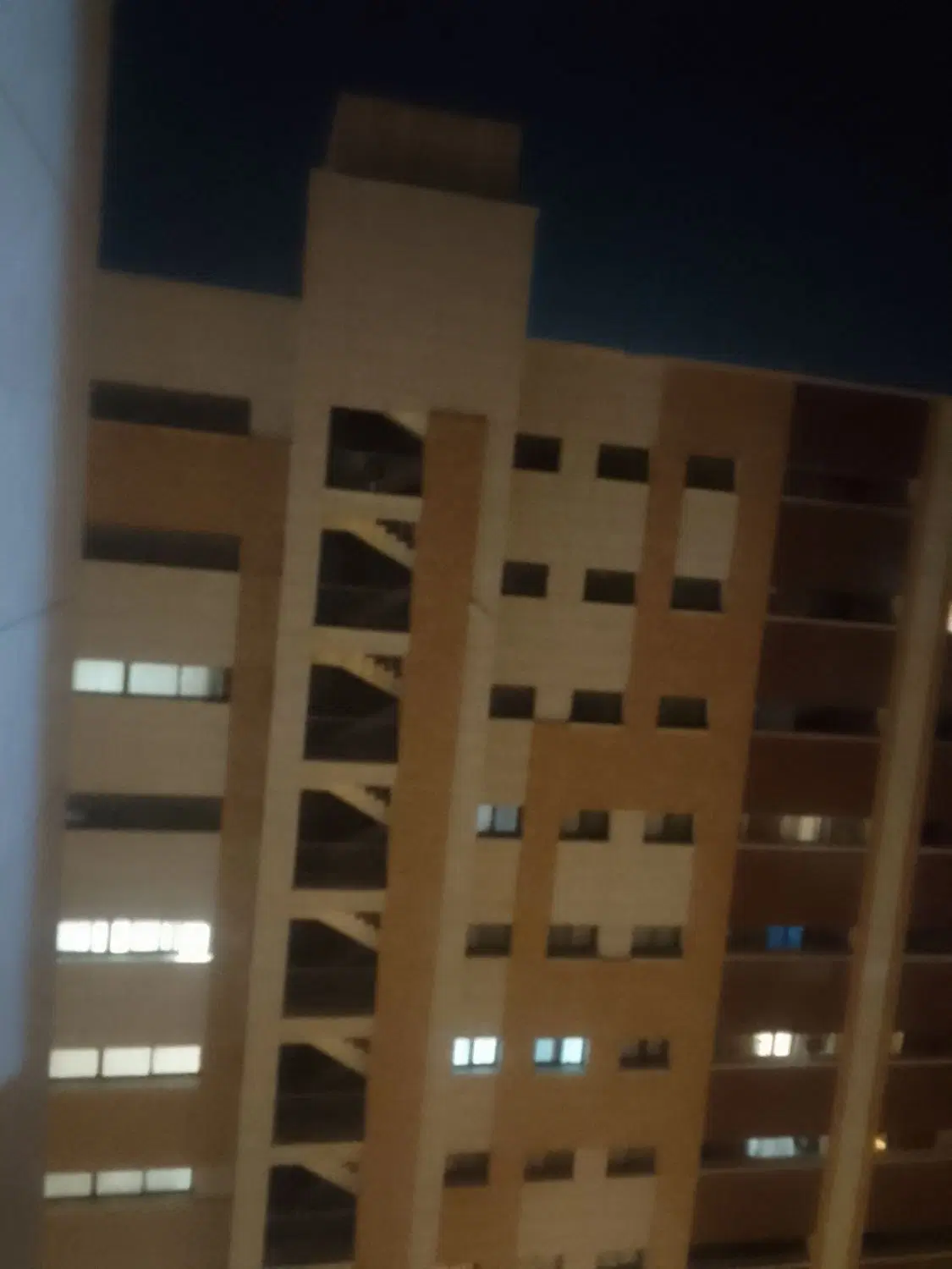 فروش اپارتمان ۳ خوابه در شهرک نفت۱