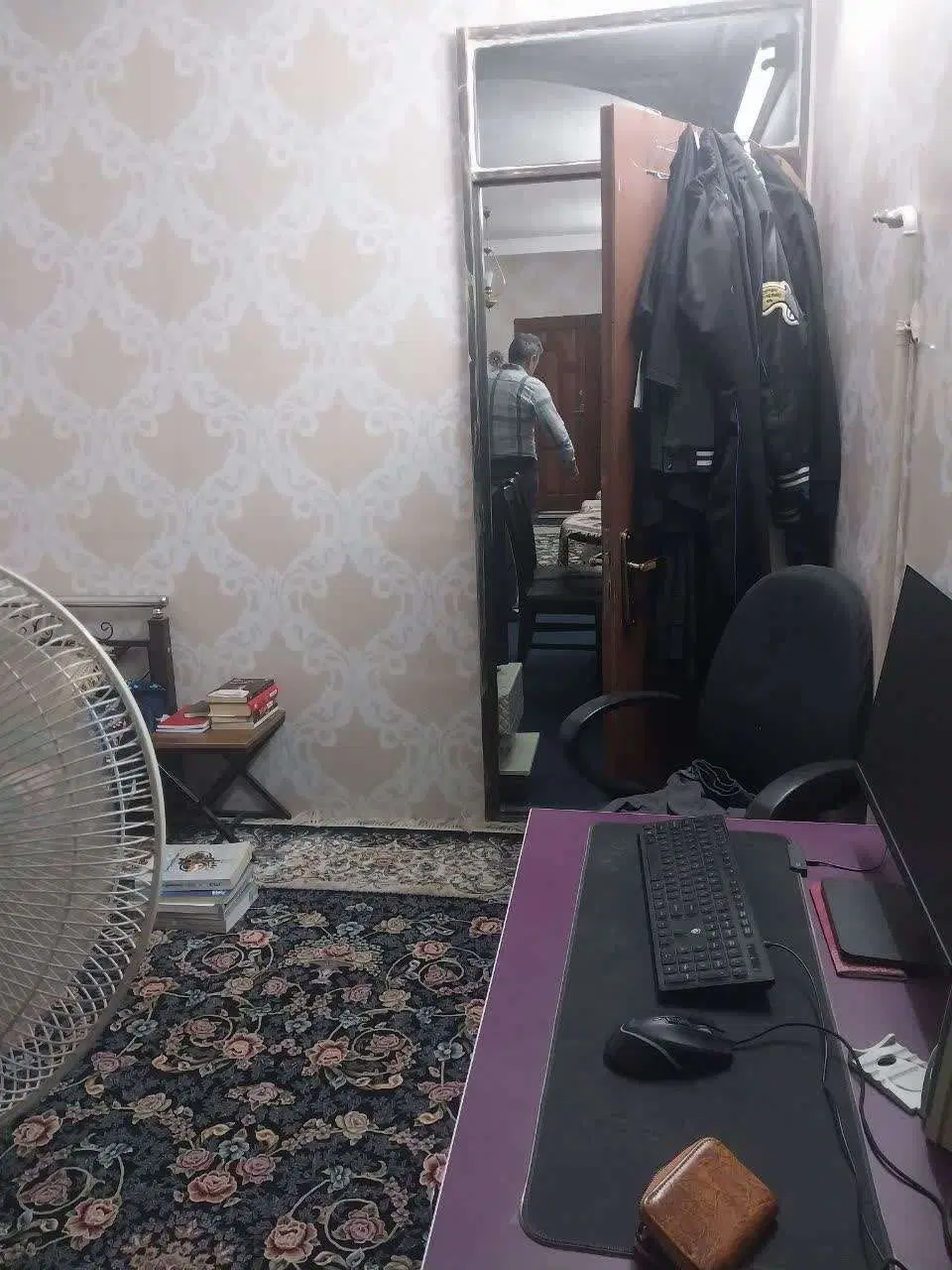 آپارتمان اداری ۱۰۲ متری  بر خیابان آذربایجان