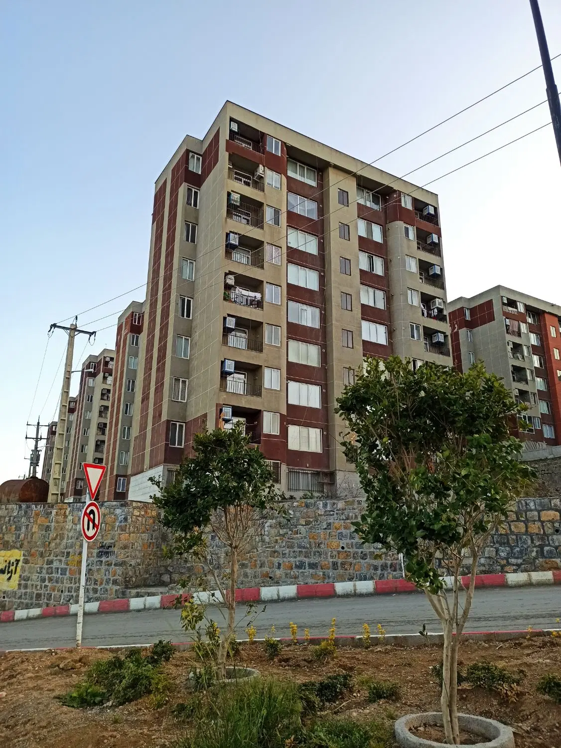 فروش آپارتمان مسکن مهر 85 متری در سنندج
