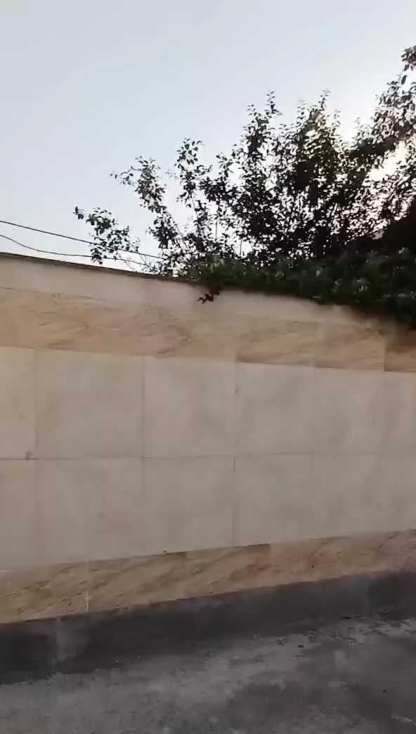 خانه ویلایی ۳۷۰ متری منطقه خوش آب و هوا