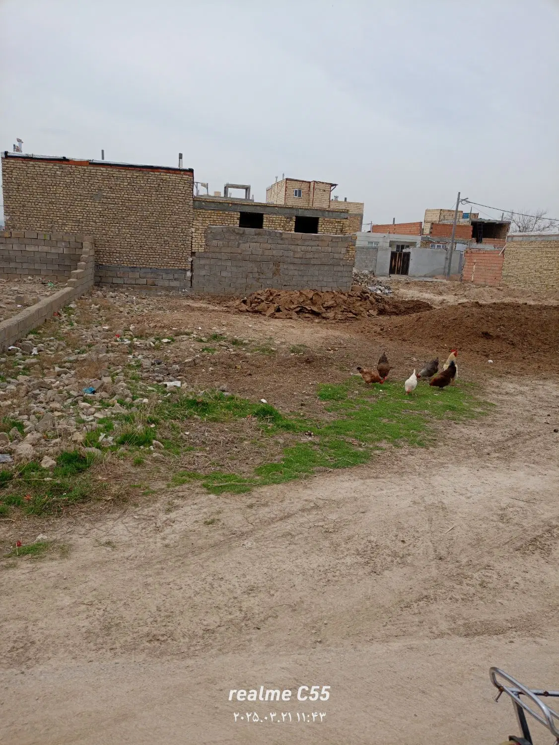 زمین فروشی