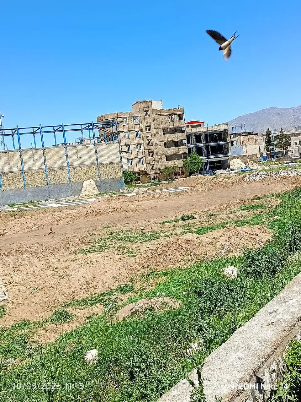 فروش فوری ۱۰۰ متر زمین در خیابان مطهری