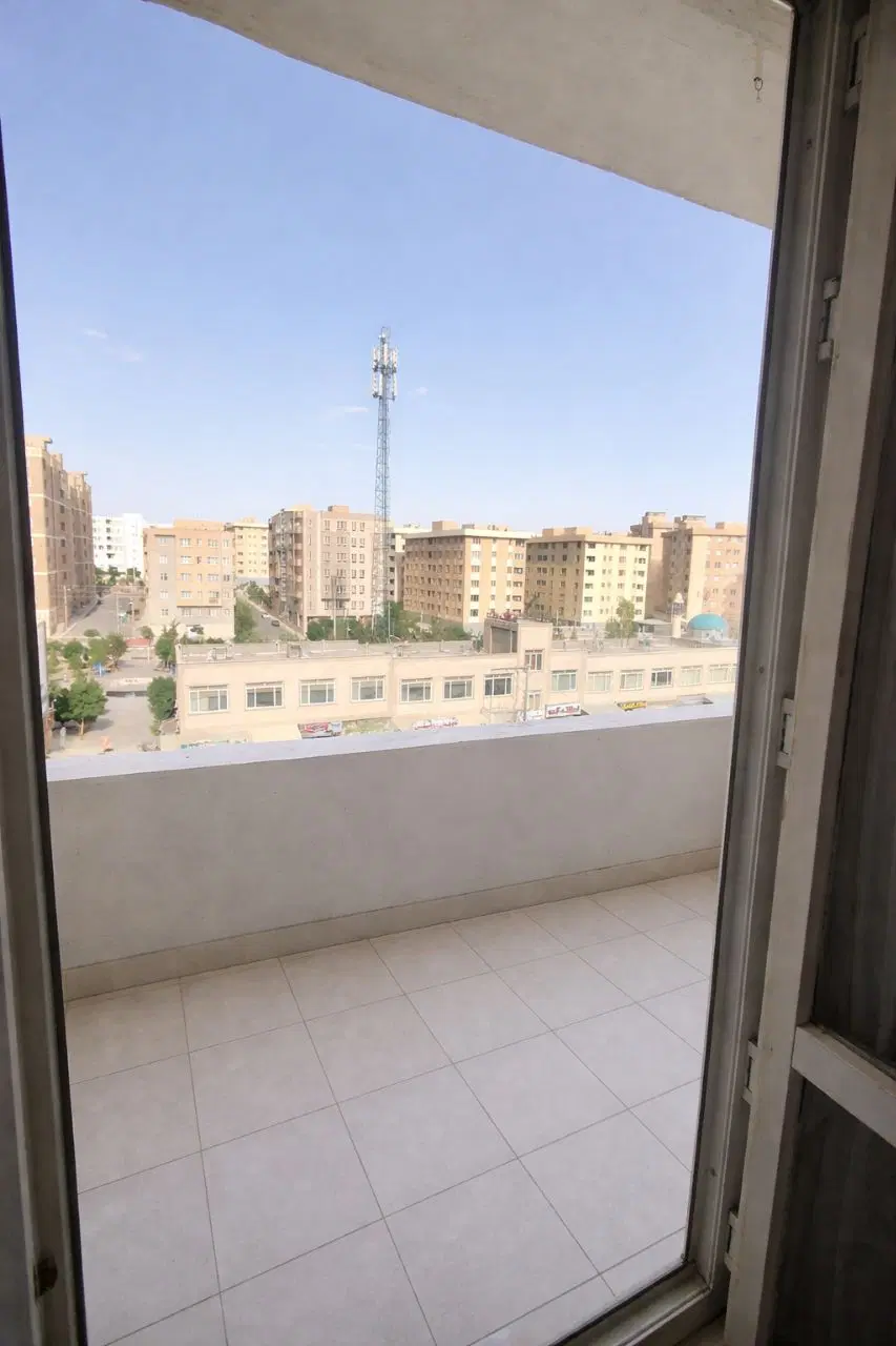 آپارتمان ۹۰ متری فاز ۴ شمالی