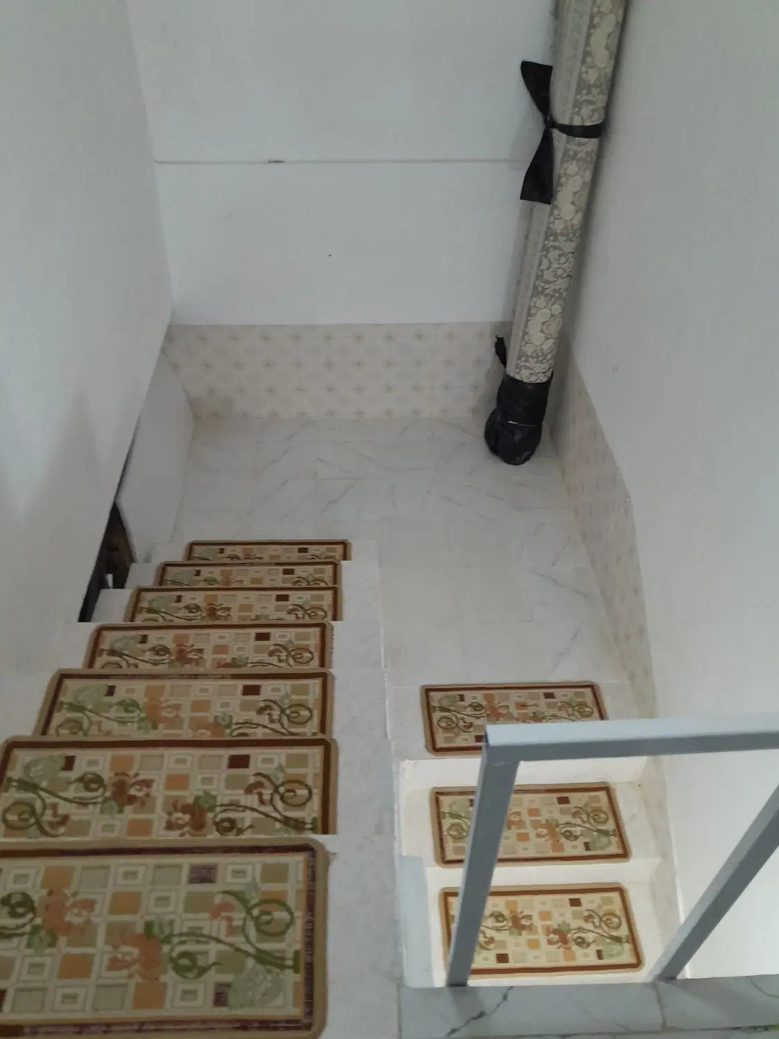 اجاره ی یک طبقه خانه ی ۶۰ متری