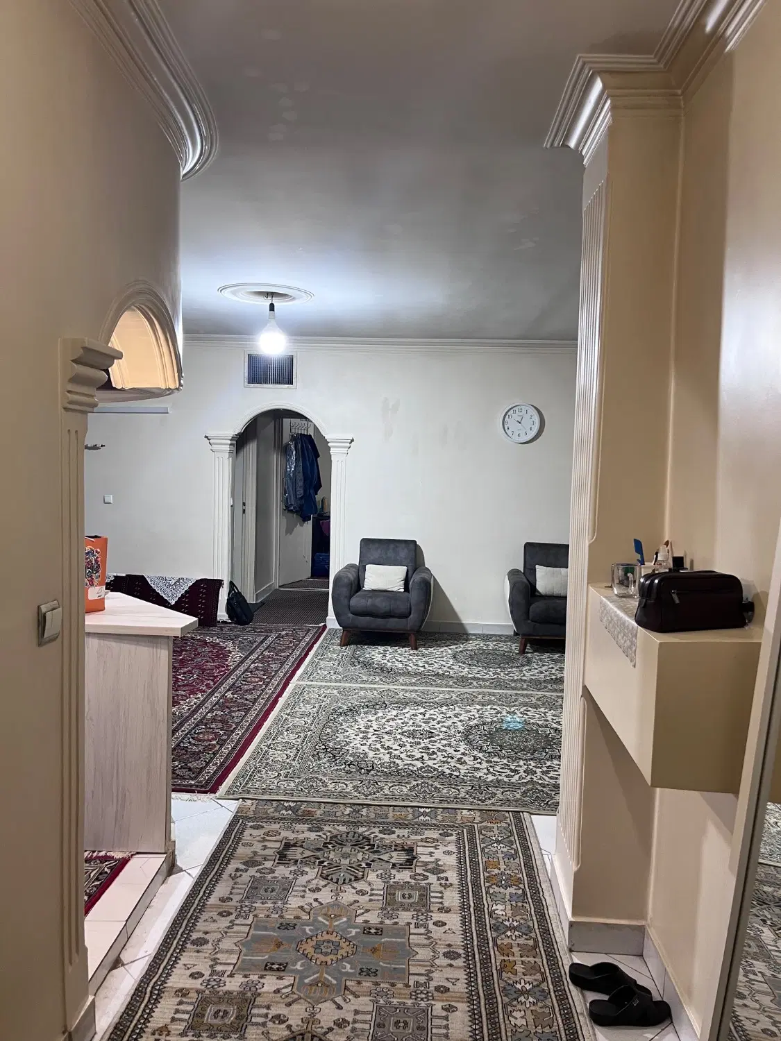 آپارتمان 100 متر طبقه چهارم طرشت