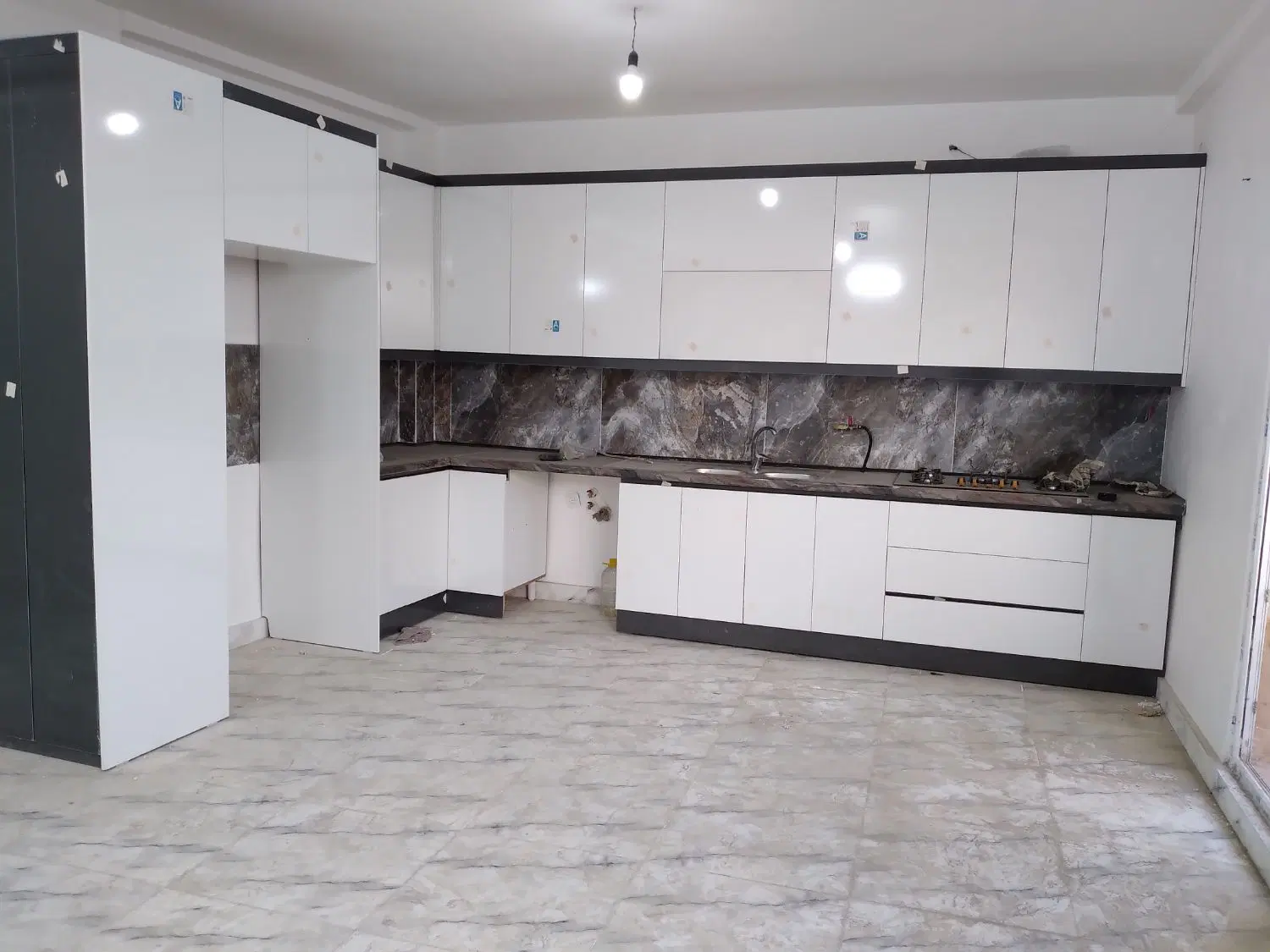 ۱۰۰متر_۲خواب پارکینگ اختصاصی_تک واحدی_آسانسور