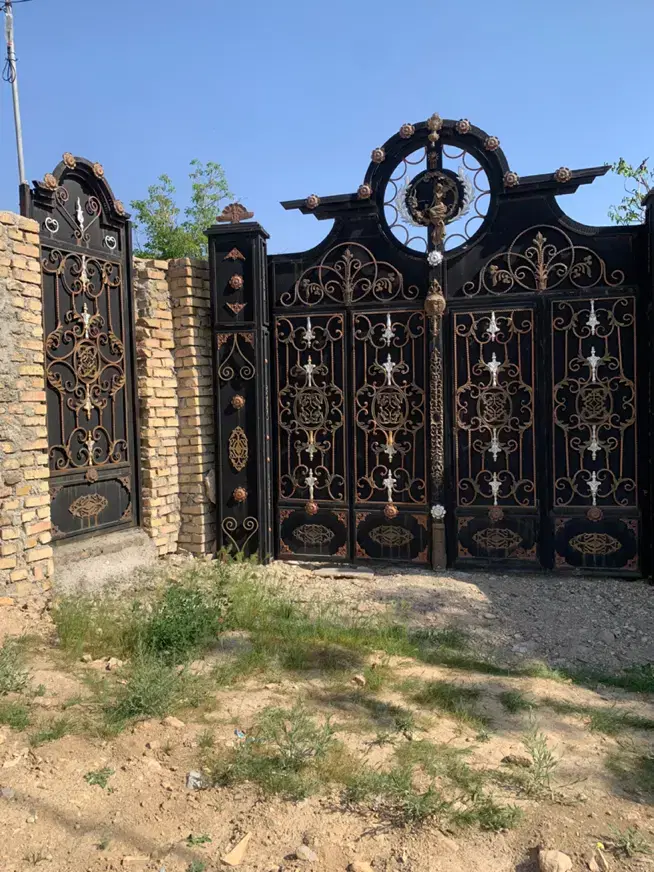 کردان کوهسار ۶۸۵ متر داخل بافت