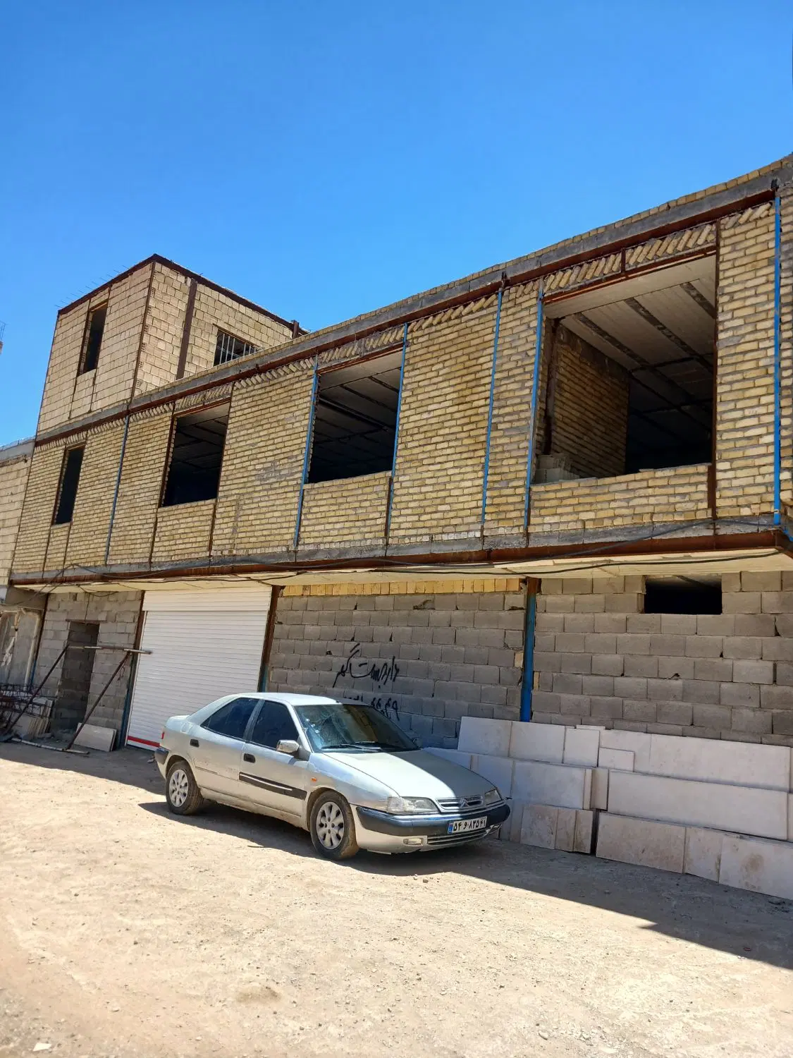 خانه نیمه ساز چغابدار