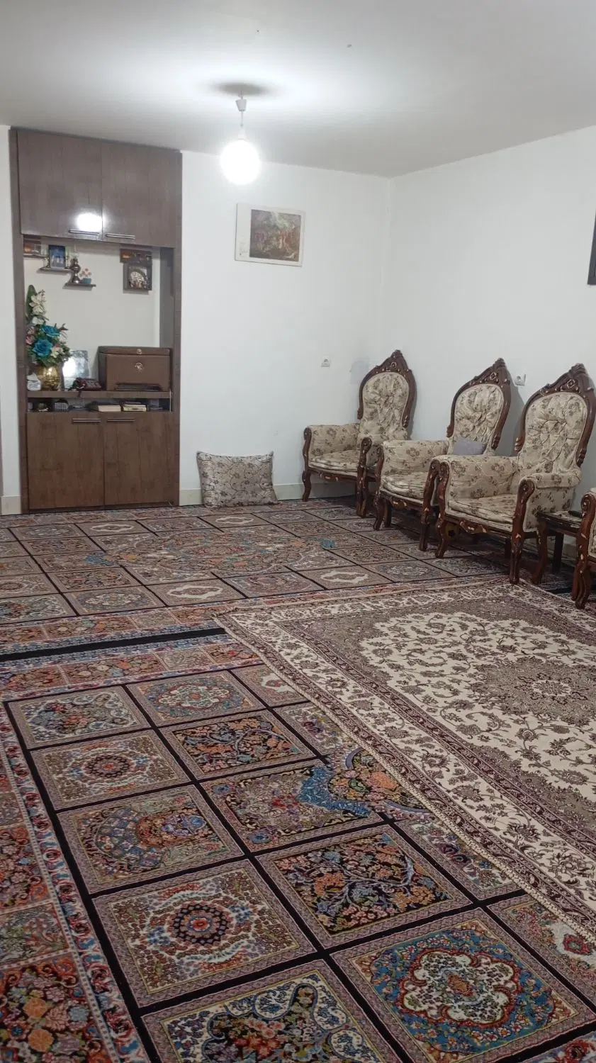 اجاره آپارتمان الهیه غزال ۲ بلوک ۴ طبقه 2 واحد ۴