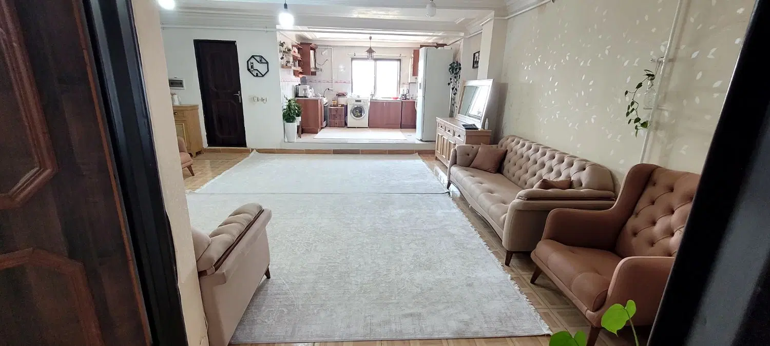آپارتمان مرکز شهر بدون پِرتی.خوش نقشه