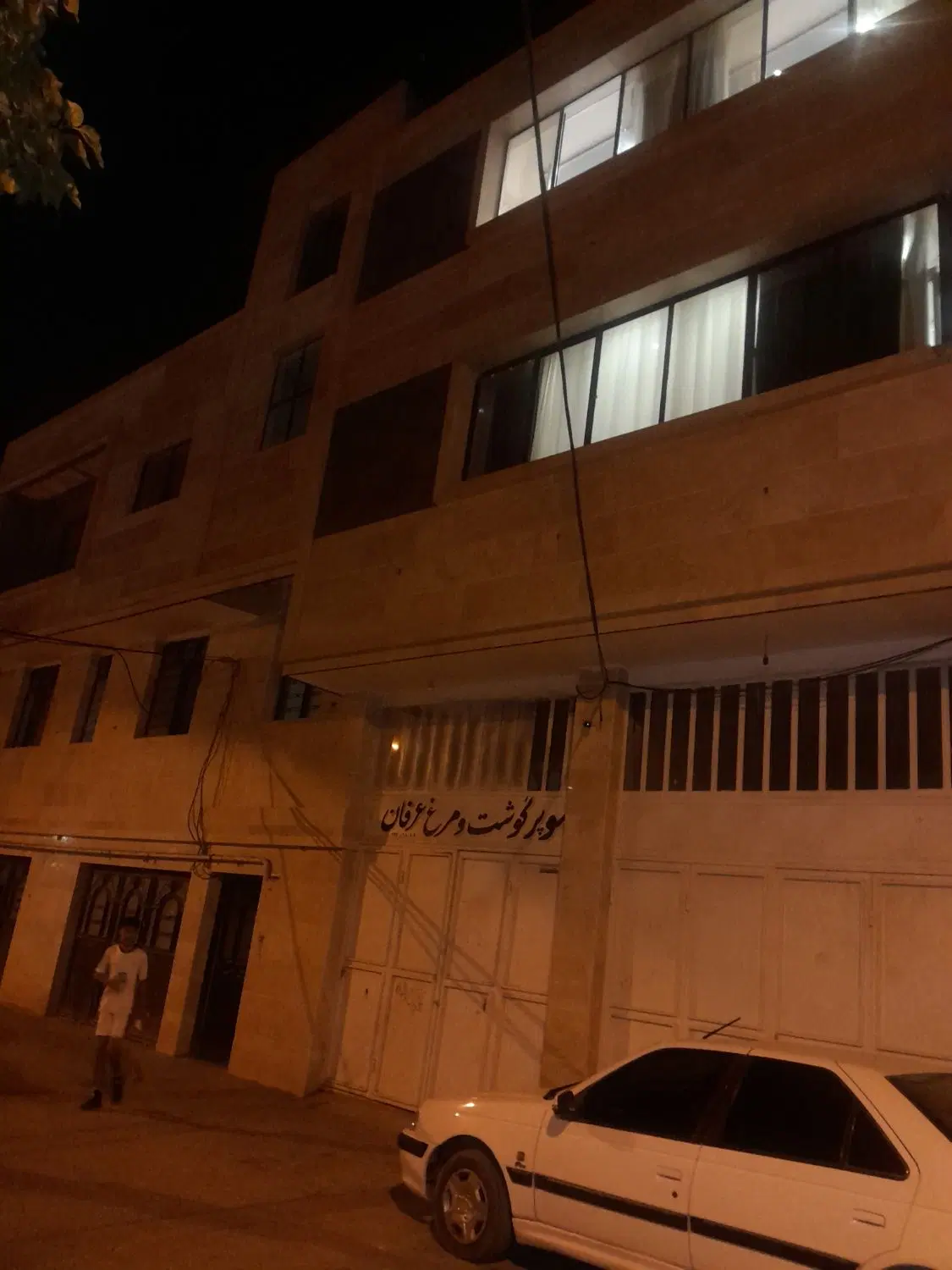فروش  واحدسند دهر ۱۵۰ متری همکف در گویم