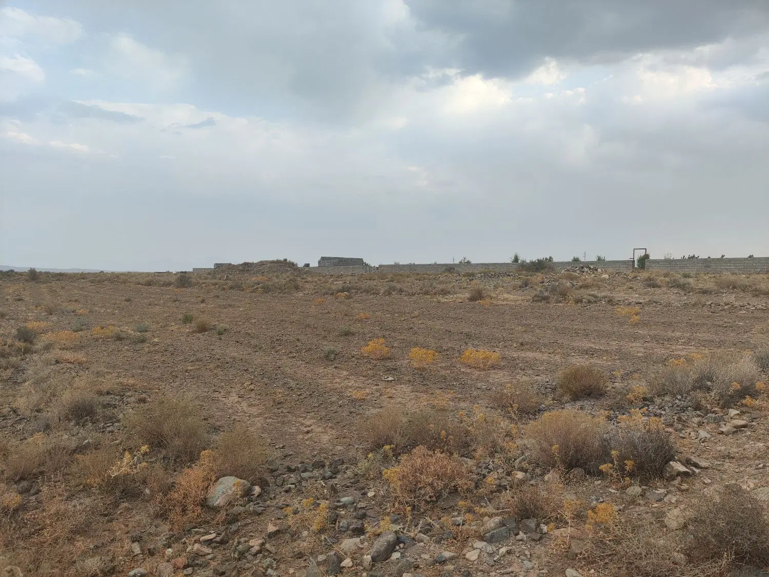 زمین با کاربری  مسکونی_سند تک برگ دار