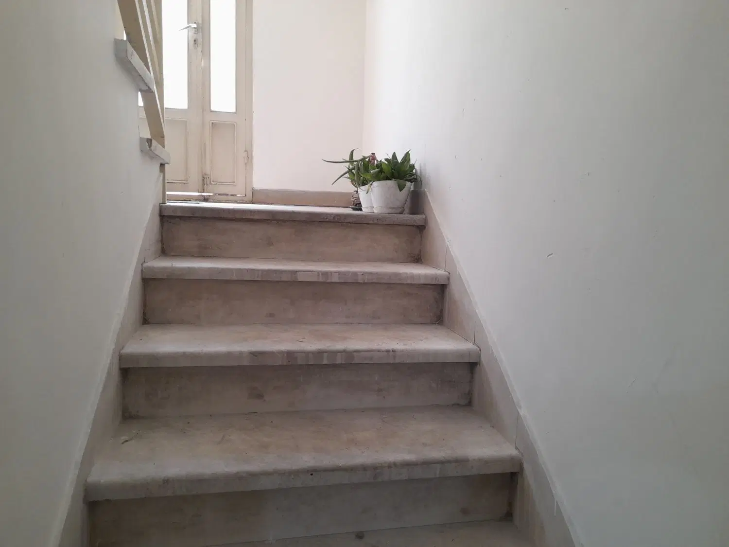 ۶۰ متر یک خواب جمالزاده شمالی