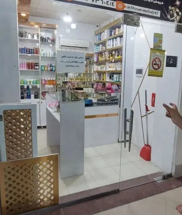 مغازه در مجتمع قدیم طبقه بالا