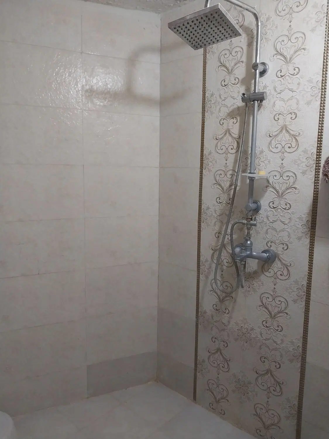رهن کامل منزل ویلایی بلوار خیراباد کوچه ۱۸