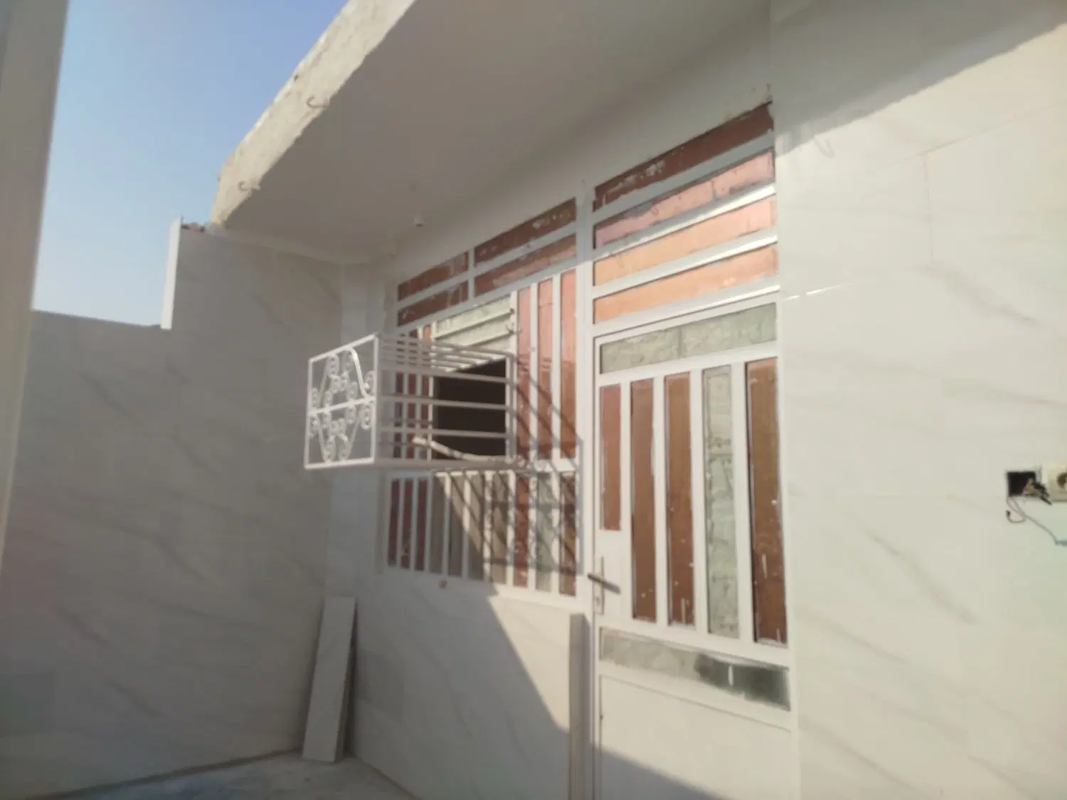 خانه نوساز صنگور هلال یک
