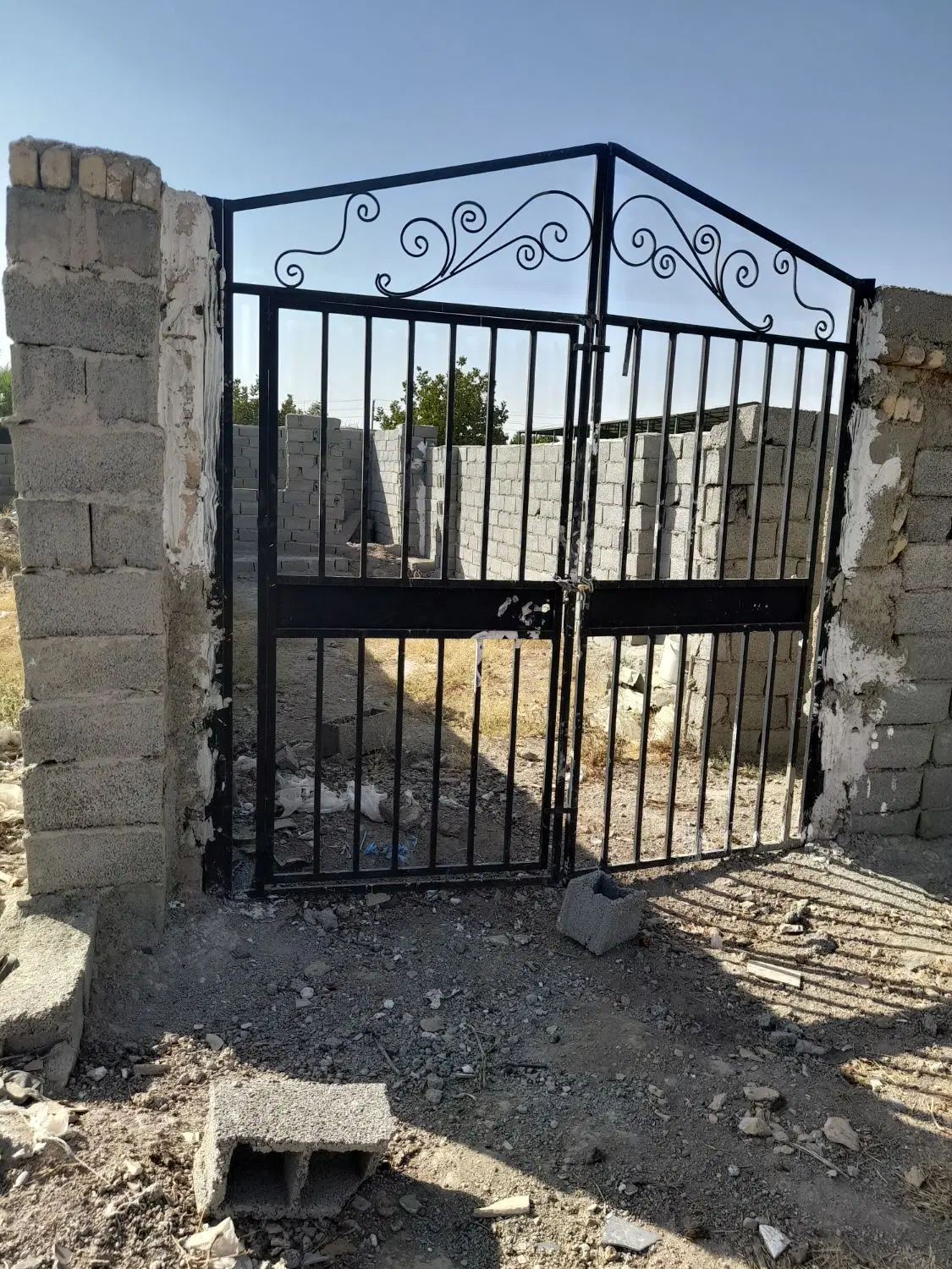 چهاردیواری