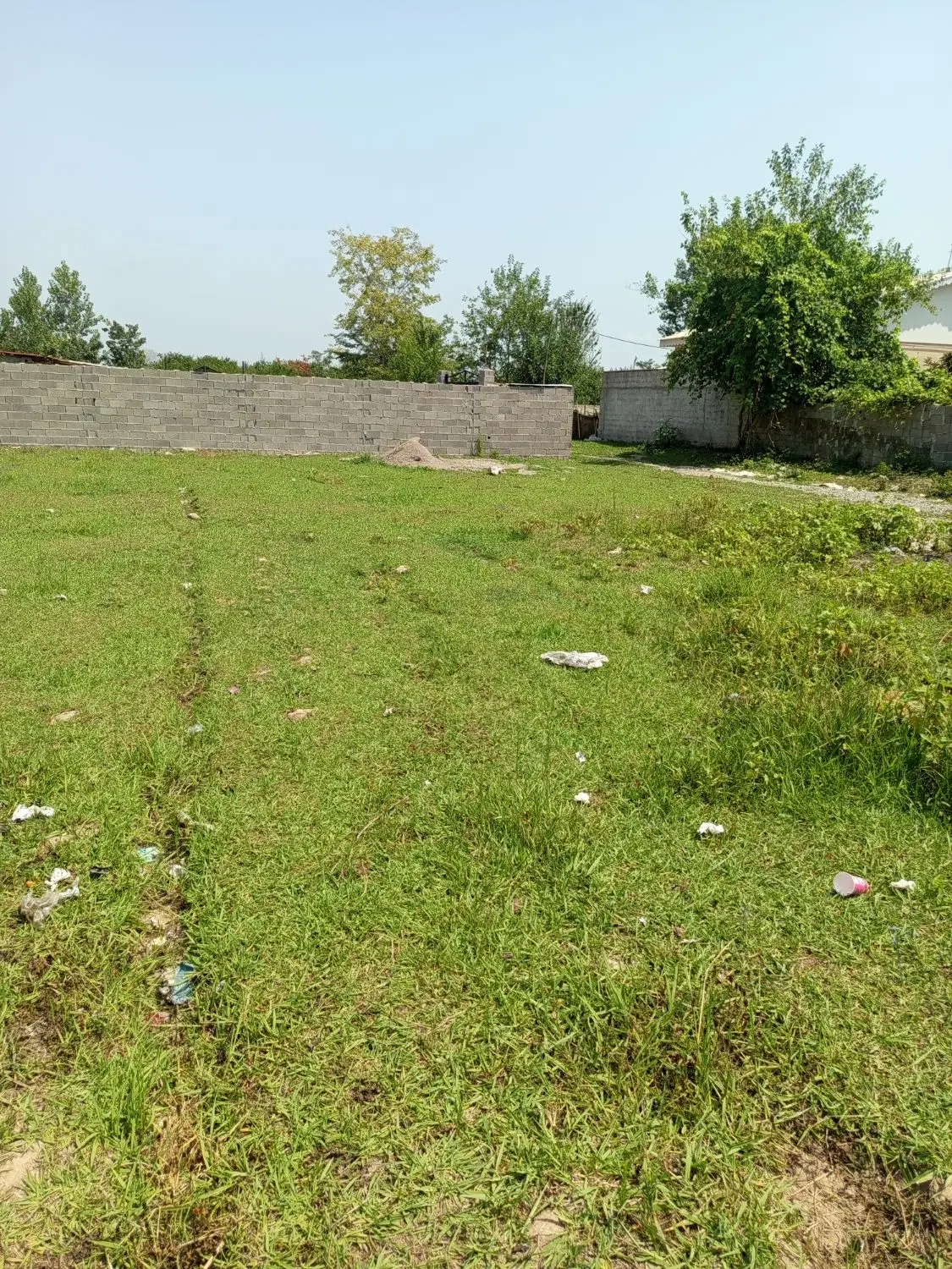 زمین بین رشت و شفت