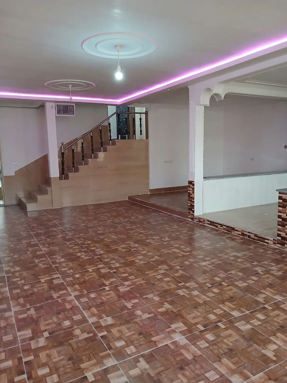 خانه ویلایی شهرک حکمت ۱۸۰ متر
