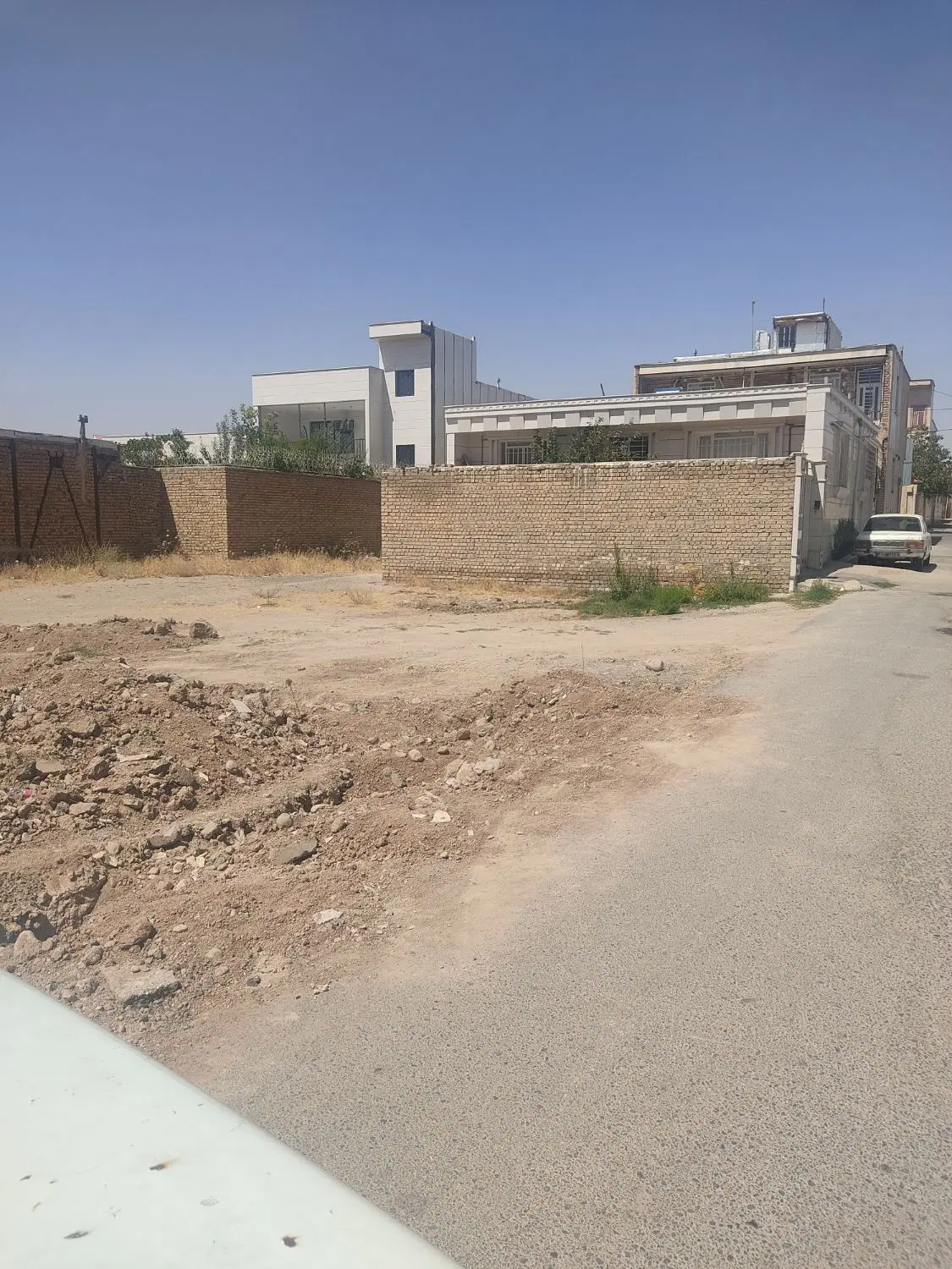 زمین وکلنگی