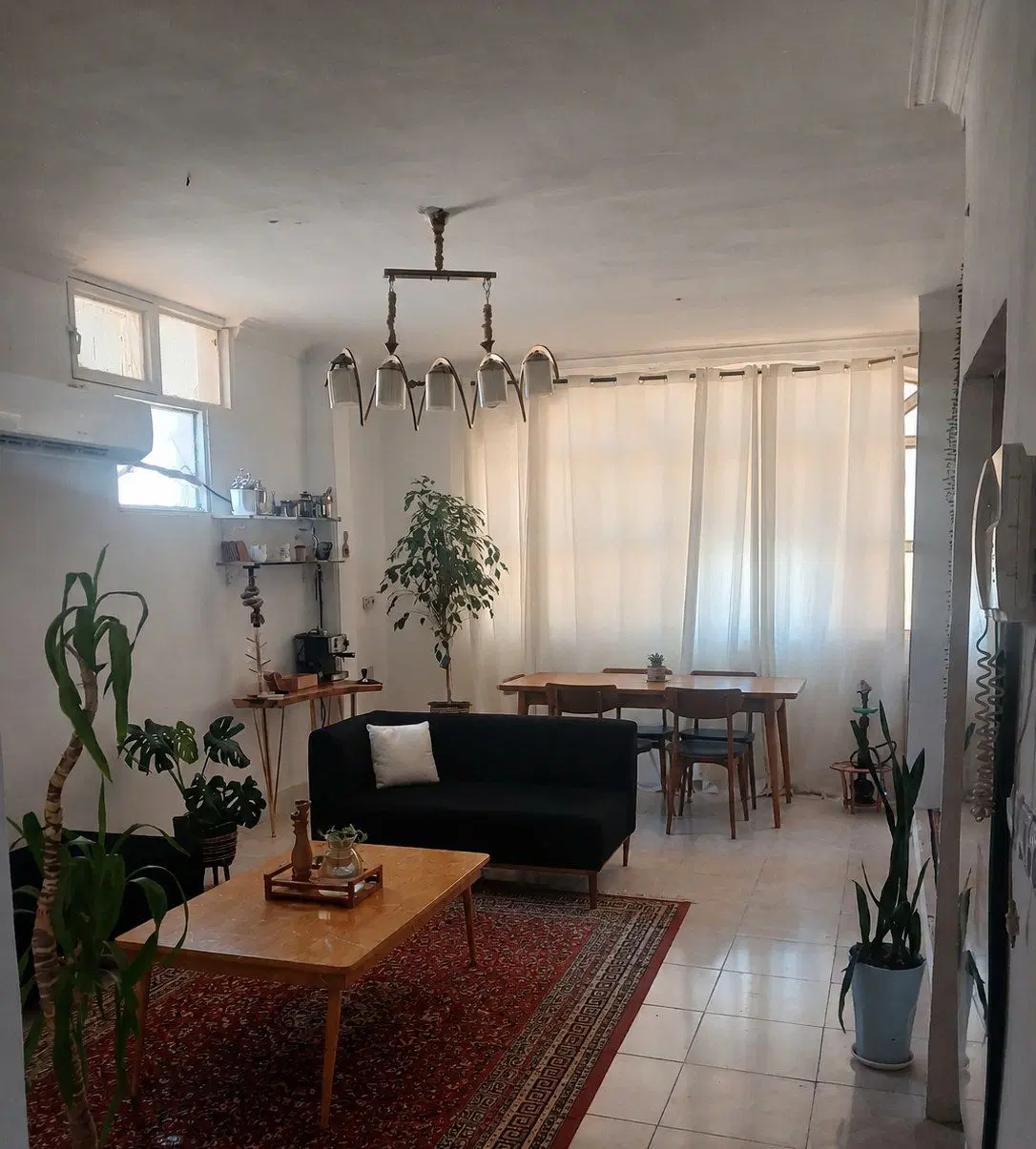 فروش یک آپارتمان زمین شهری