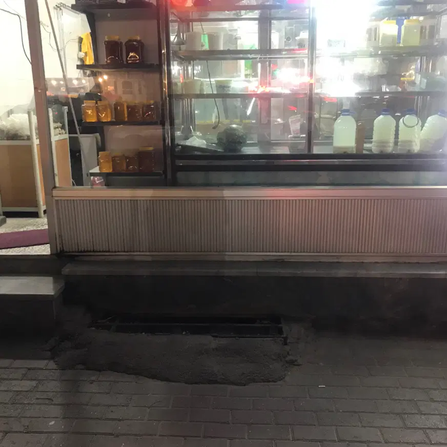 اجاره مغازه لبنیاتی. بر خیابان