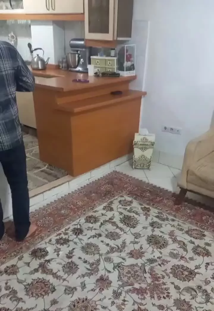 واحد ۵۸متری طبقه اول روبه نما