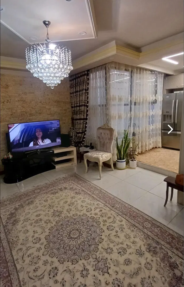آپارتمان صد متری
