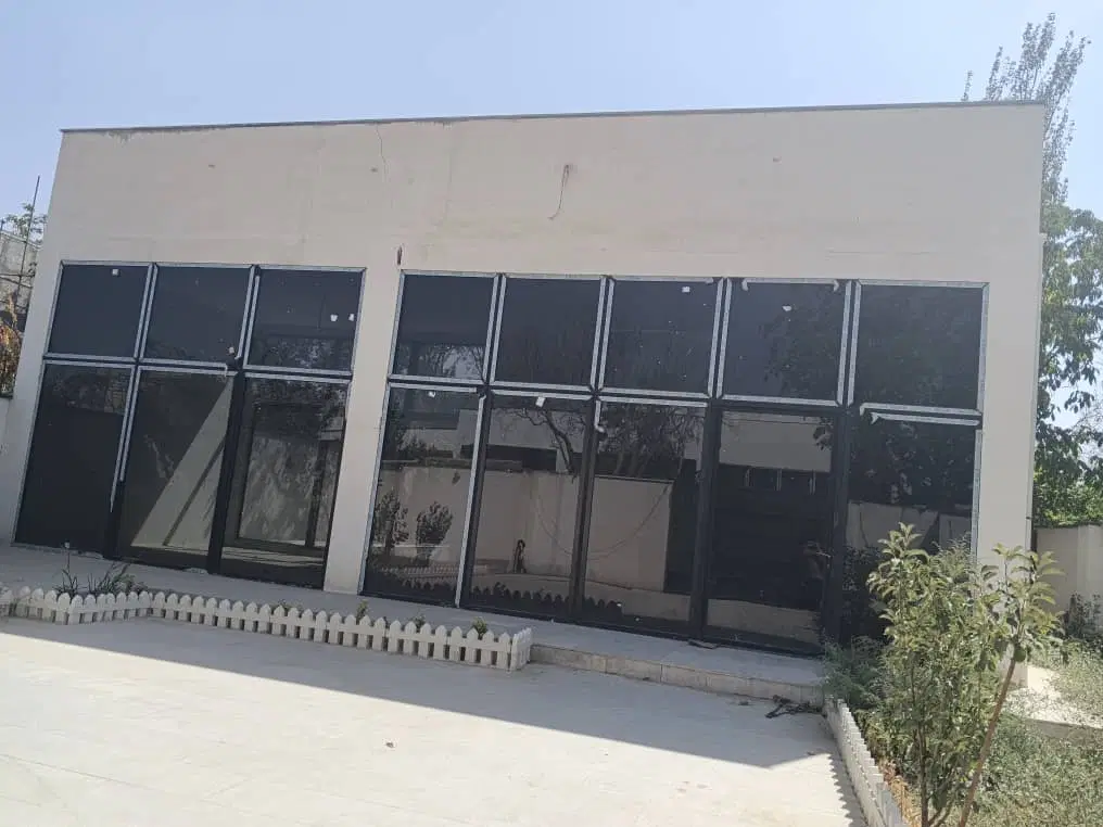 ویلا 409مترشیک استخر دارفول امکانات
