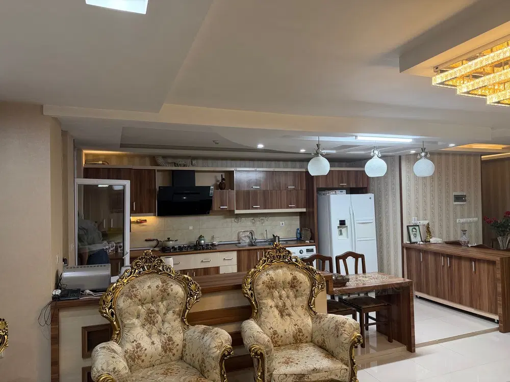 ۱۲۰ متری شیک و خوش نقشه