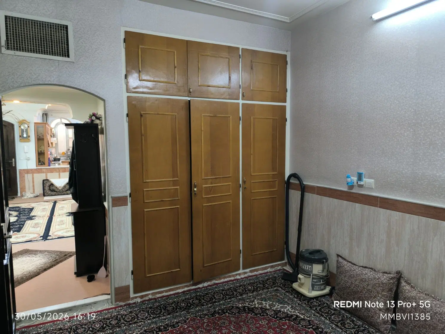 ویلایی_120متر_2خواب_زیرزمین_غرق نور