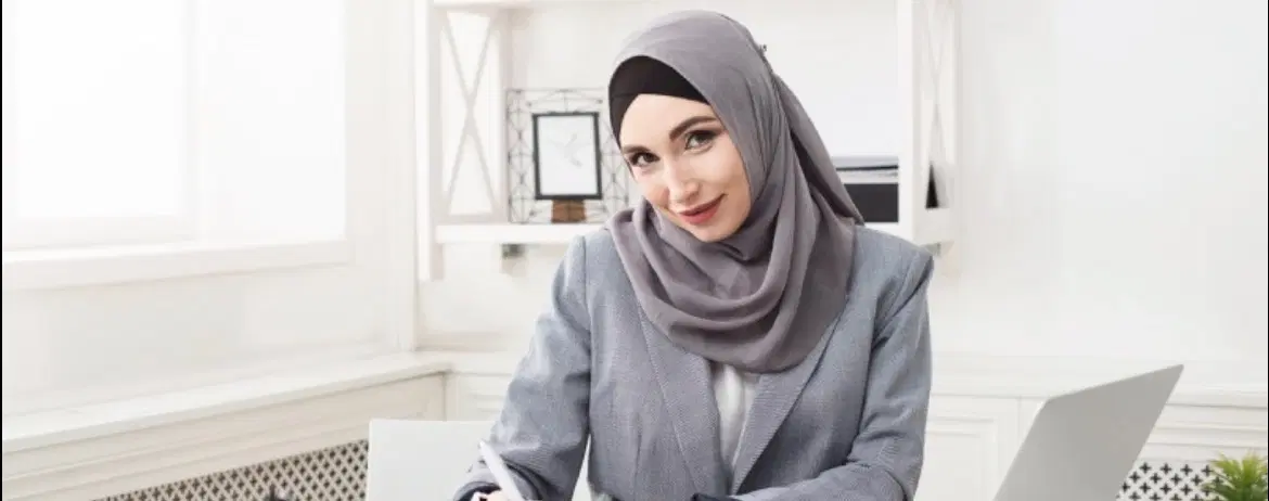 خانم همخونه