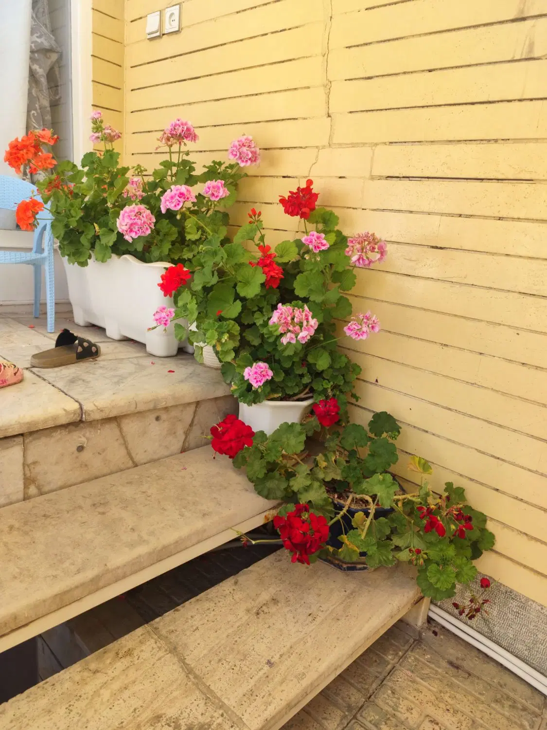 منزل مسکونی دو طبقه