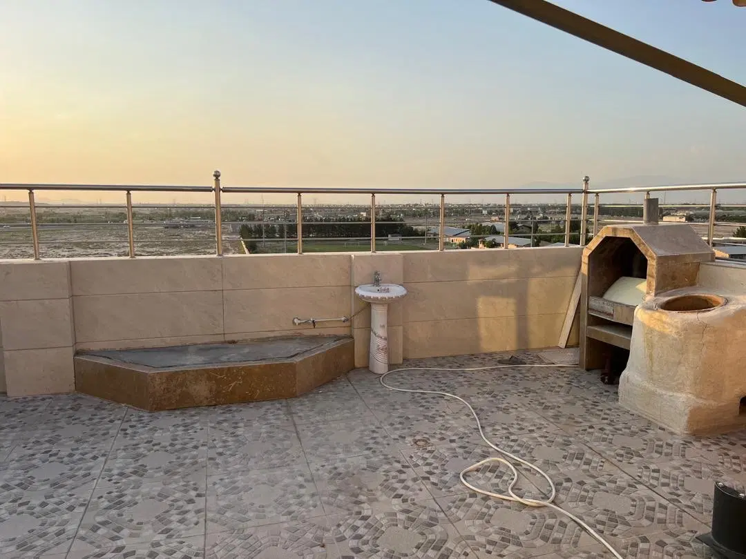 ۲۰۰متر‌پنت ودوبلکس‌ خیابان رجایی فول املاک پناه