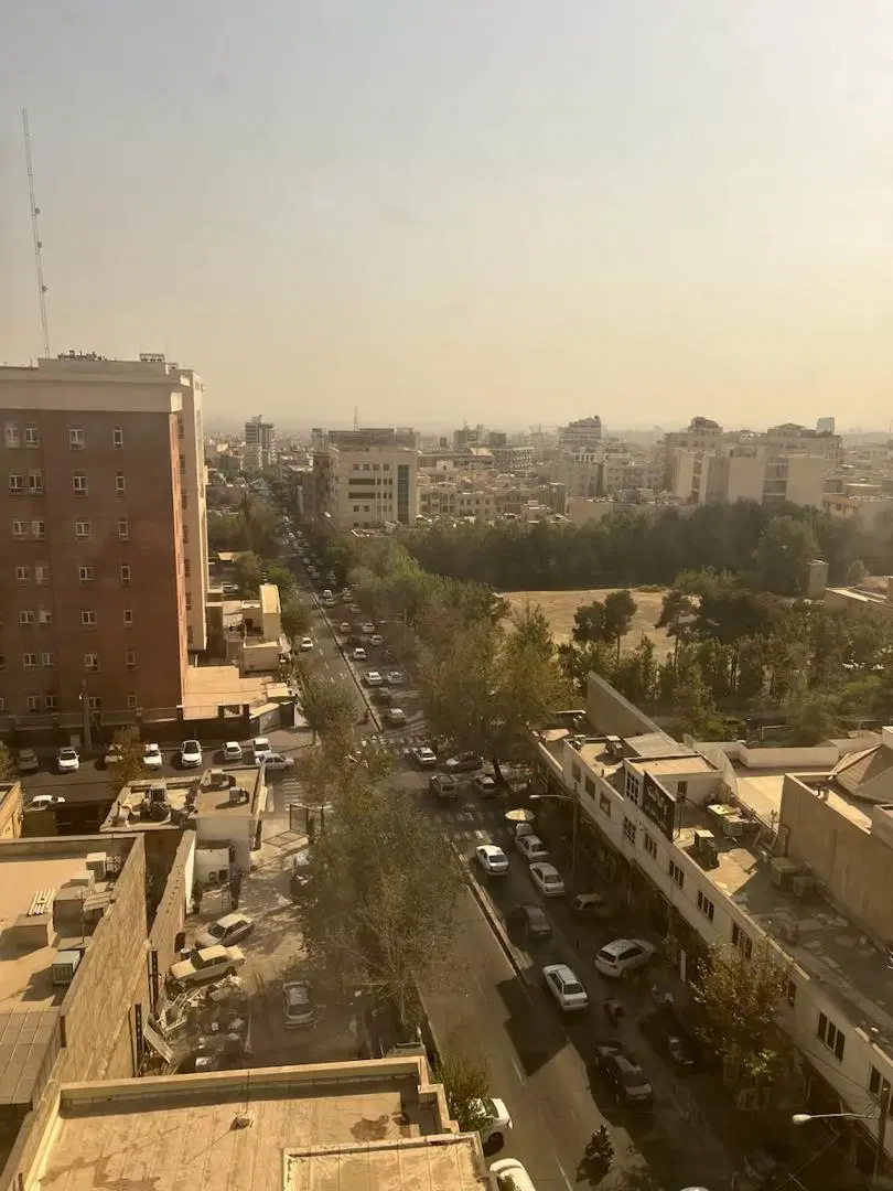 مغازه ملکیت با سرقفلی   حیاط دار