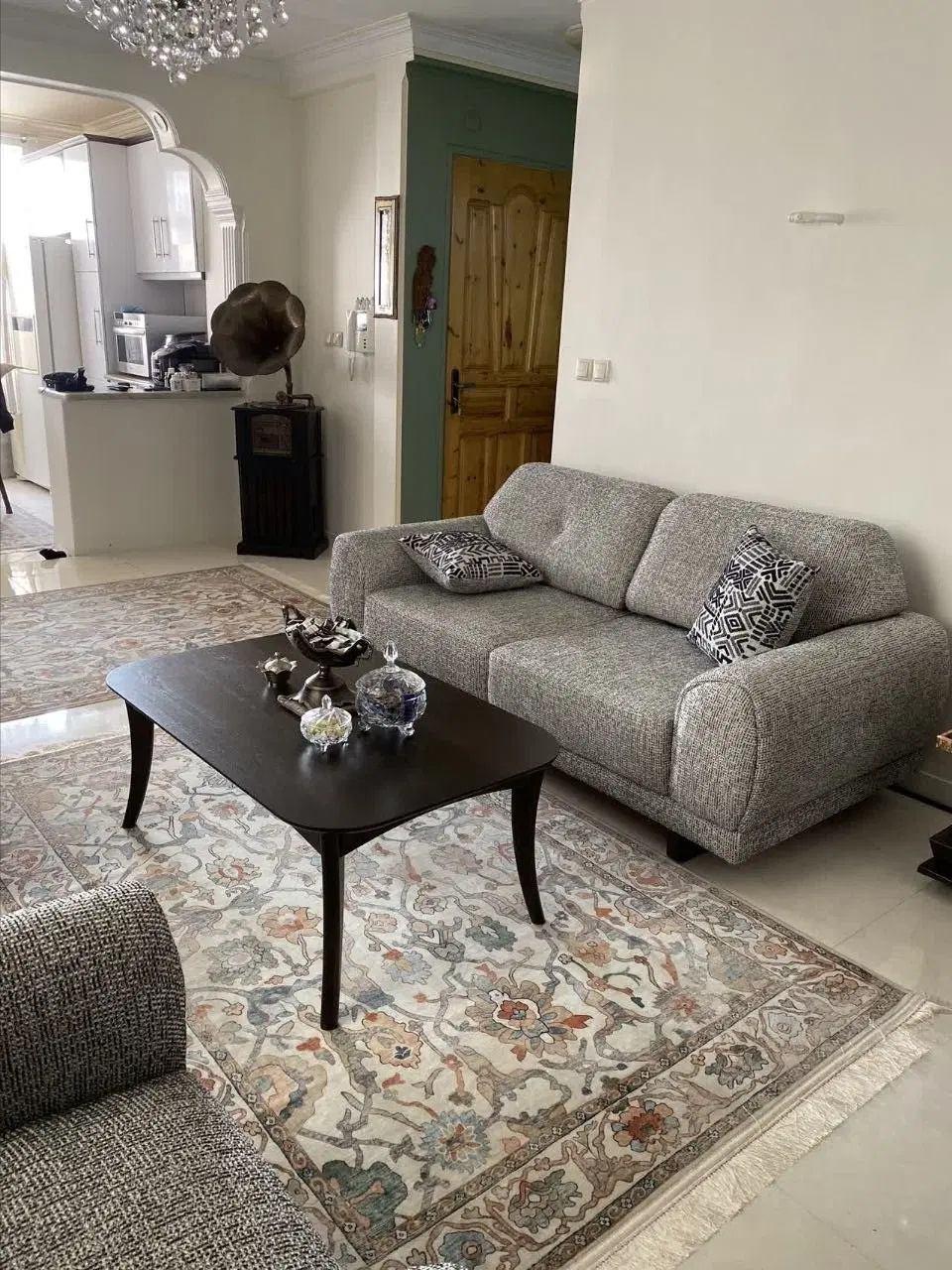 افراسیابی جنوبی ۶۵ متر