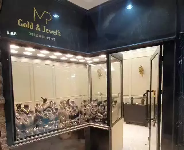 ۲۴ متر طلافروشی صادقیه