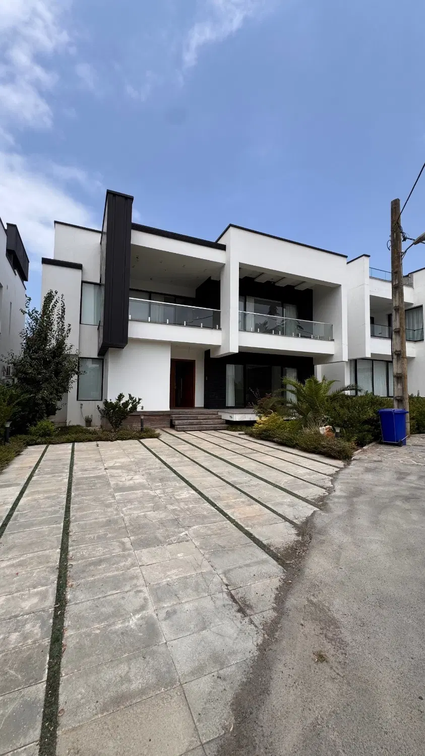 ویلا مدرن شهرکی